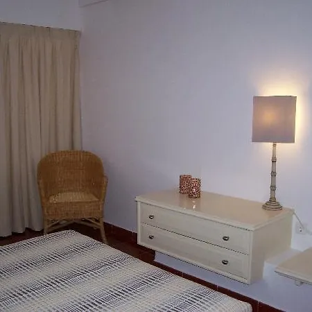 Vilanova 3* אלבופיירה